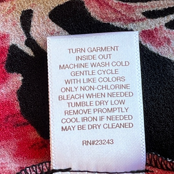 NWT Eva Mendes Collection On or Off Shoulder Maxi Gown Red Black Floral Size 4 - Picture 4 of 10